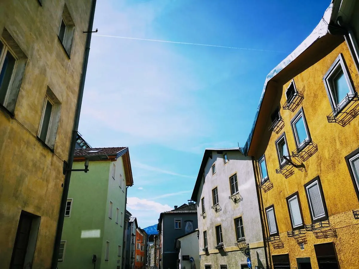 Deluxe Innsbruck Town Studio